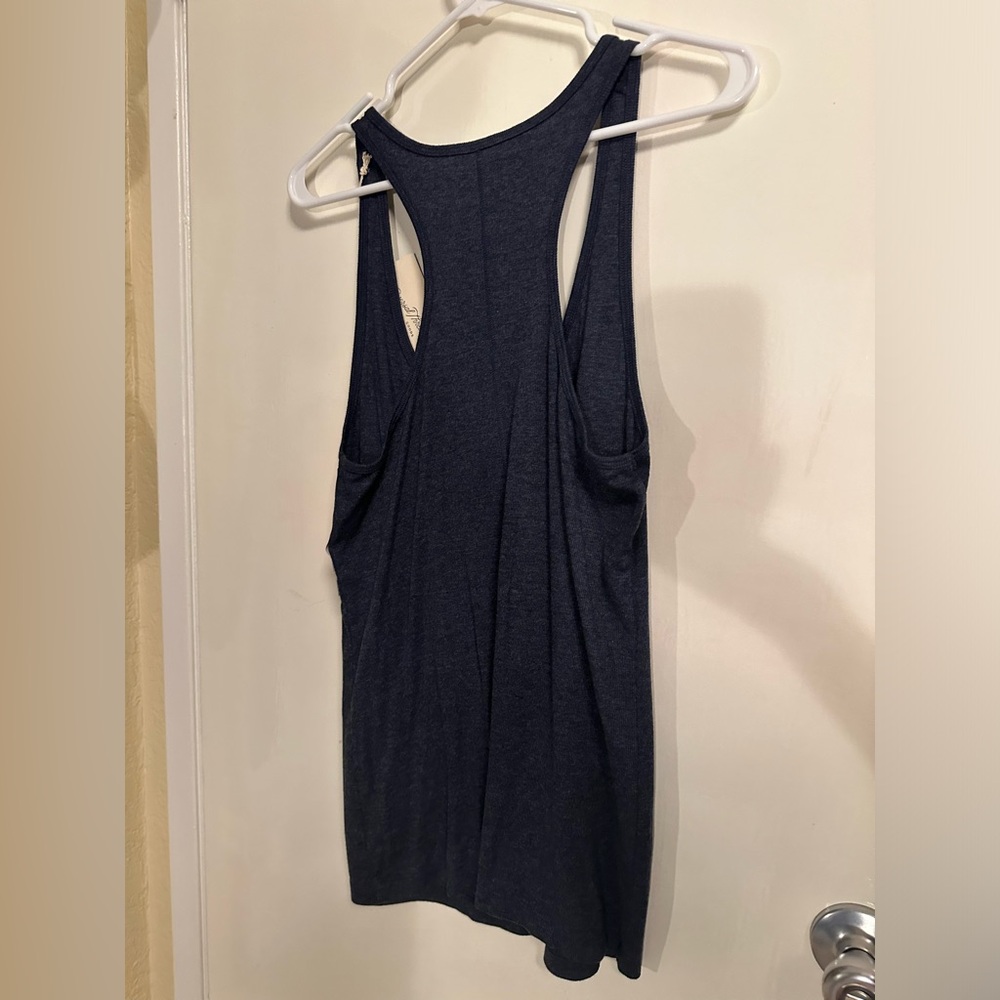 Universal thread women’s tank top NWT - Picture 5 of 6